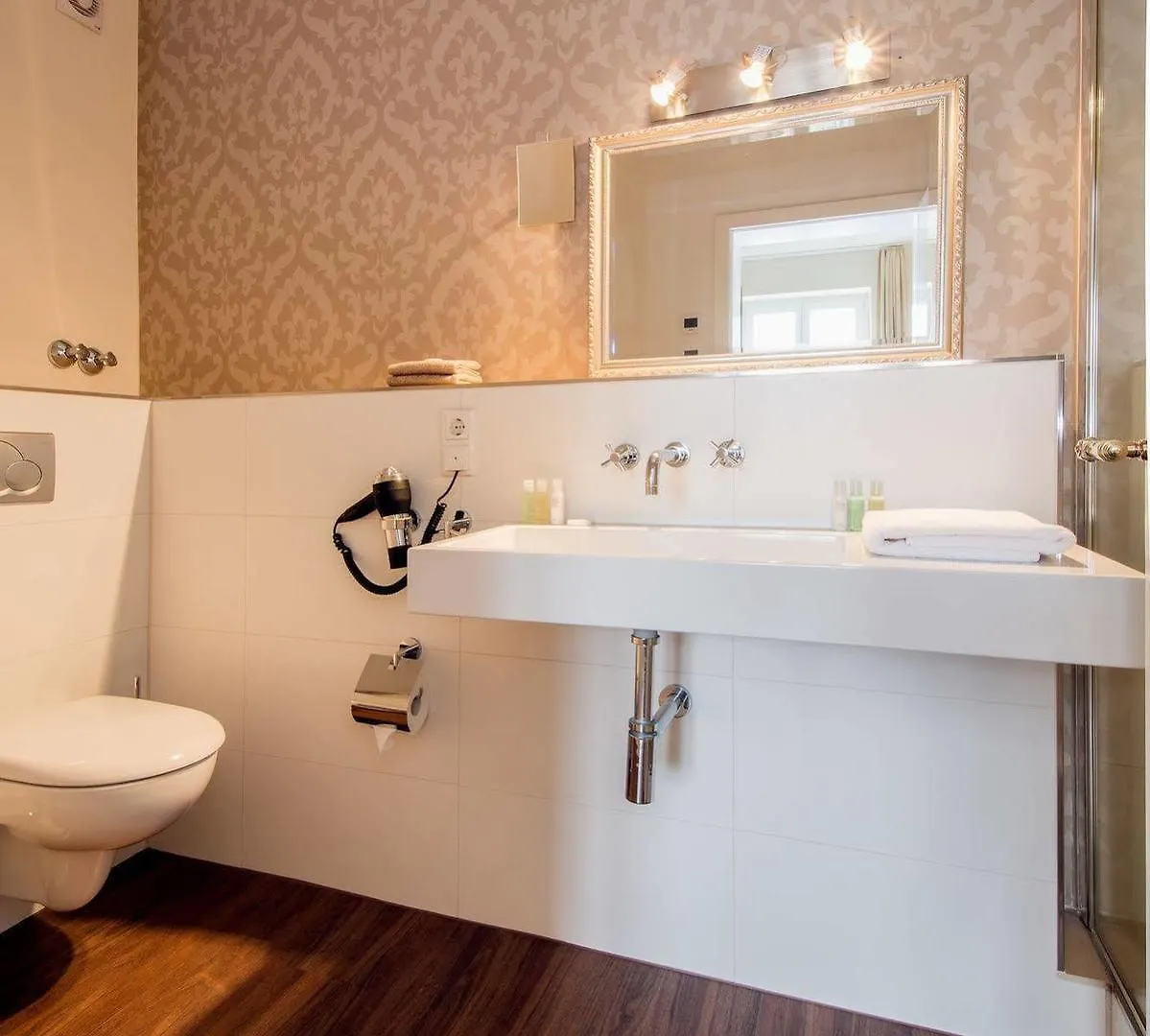Living Am Carlsplatz Apartment Düsseldorf Aparthotel